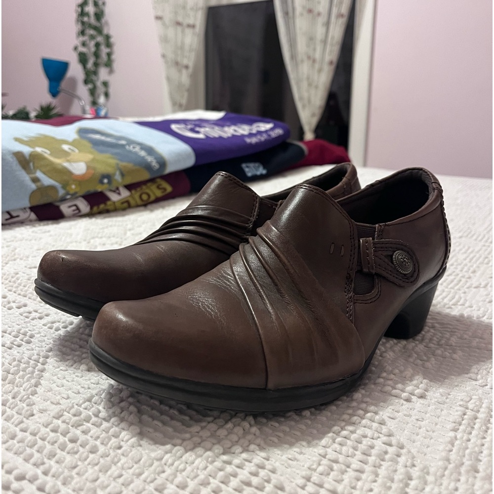 Elegant Brown Leather Clogs